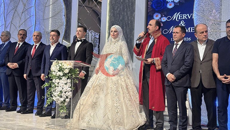 Tarım ve Orman Bakanı Yumaklı, Konyada nikah şahidi oldu