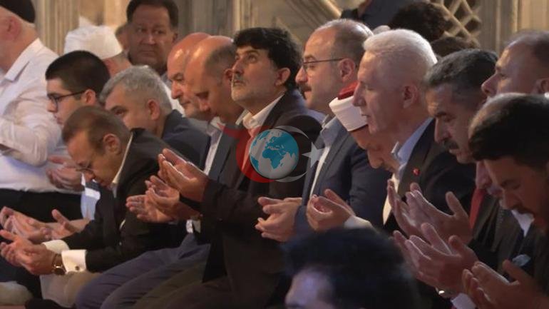 15-iyul shahidi Prof.Dr.Ilhan Varank qabrida yodga olindi