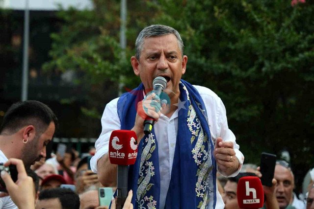 Bütün gözlər o gün CHP-də yeni partiyaya! Müraciət nazirliyə təqdim ediləcək