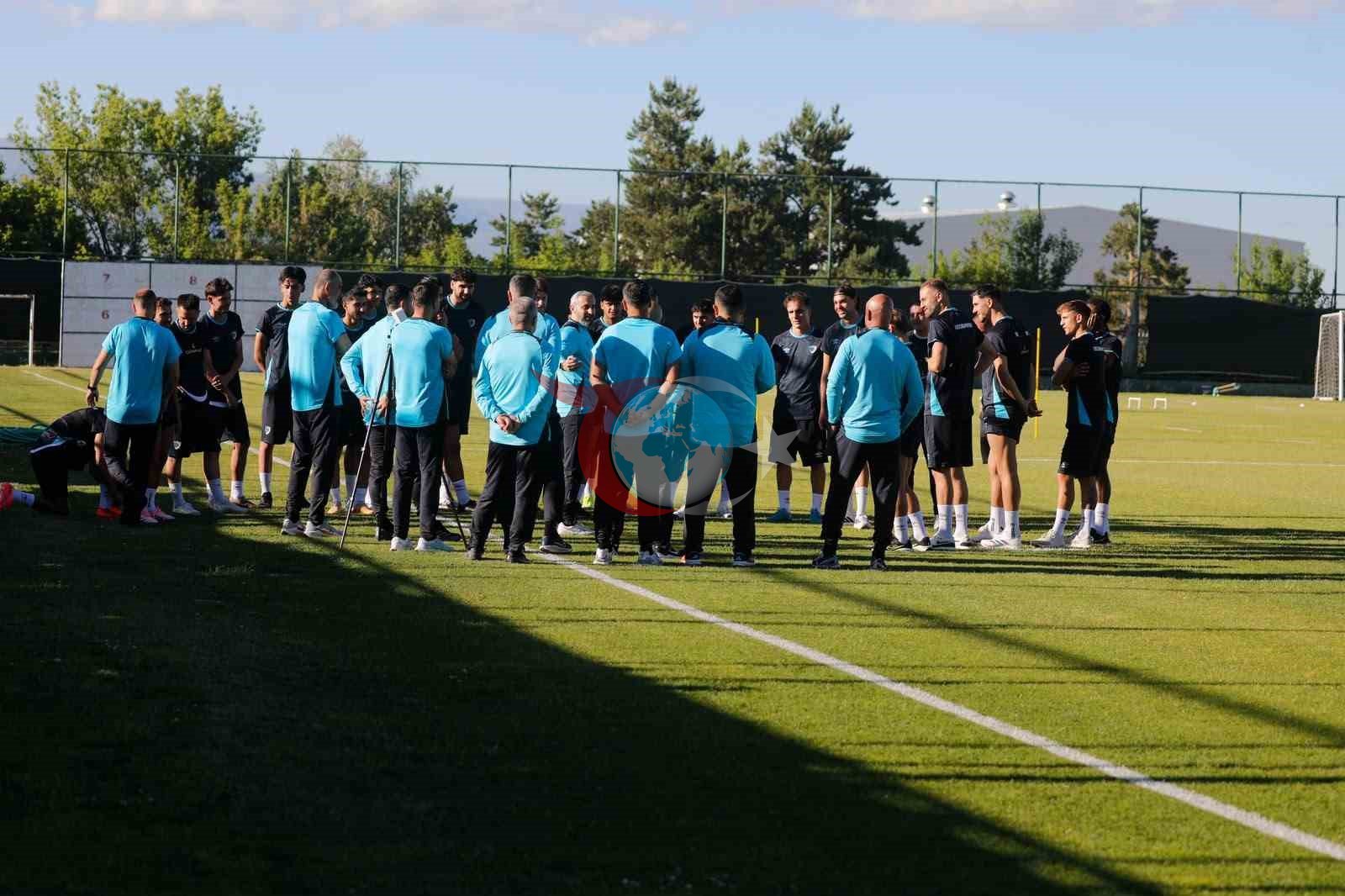 Erzurumspor İkinci Etap Kampı İçin Sahaya İniyor: İlk Rakip Çaykur Rizespor