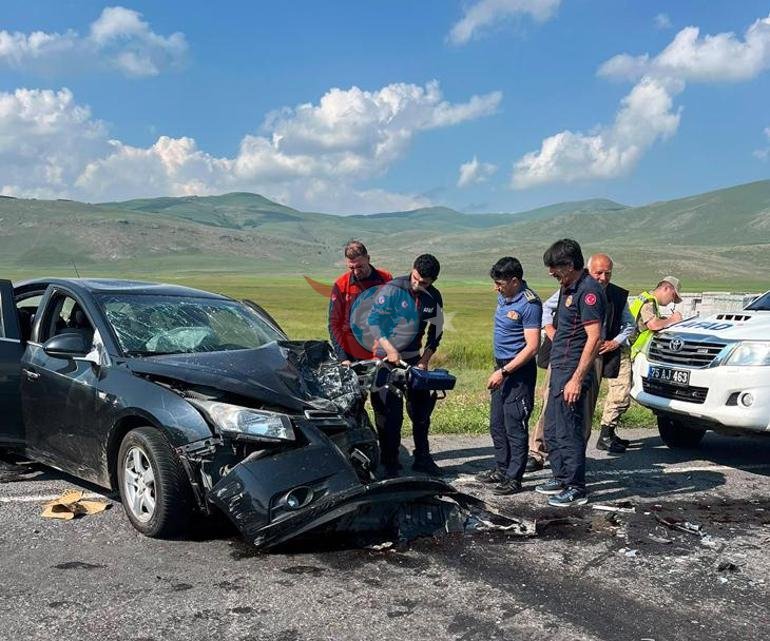 Ardaxon-Artvin yo'lida dahshatli YTH sodir bo'ldi. O't o'chirish brigadasi avtomashina ichida tiqilib qolgan haydovchini qutqarib qoldi. 