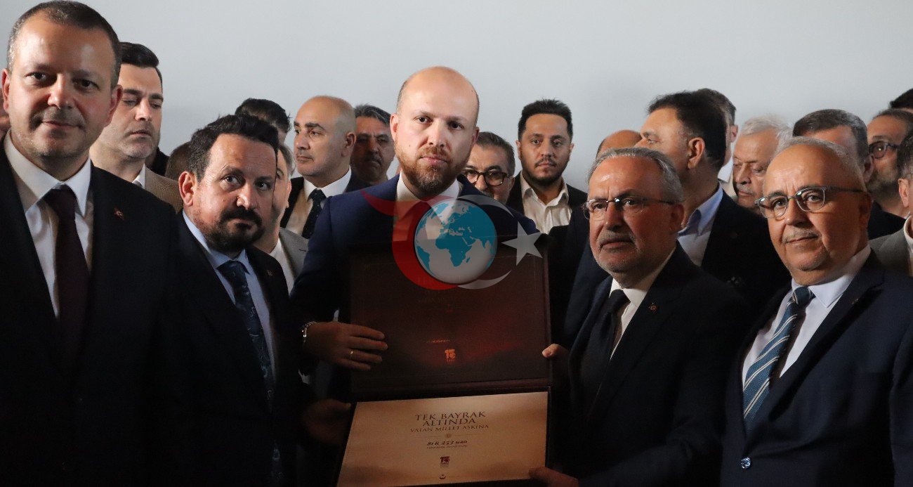 Bilal Erdoğan'dan 15 Temmuz Açıklaması: "Millet İradesinin Vesayete Karşı En Net Beyanıdır"