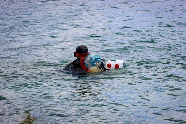 Sapanca gölündə 2 metr dərinlikdə qeyri-adi formalaşma. İzahat verildi