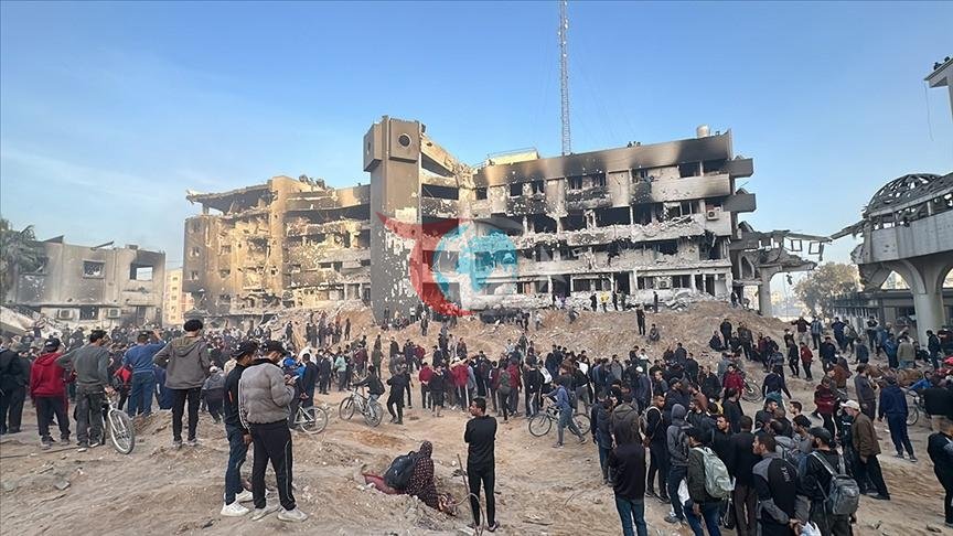 Gazze'nin en büyük sağlık kompleksi olan Şifa Hastanesi