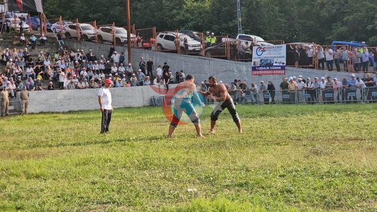 Dağköy yağlı güreşlerinde kavgalı yarı final