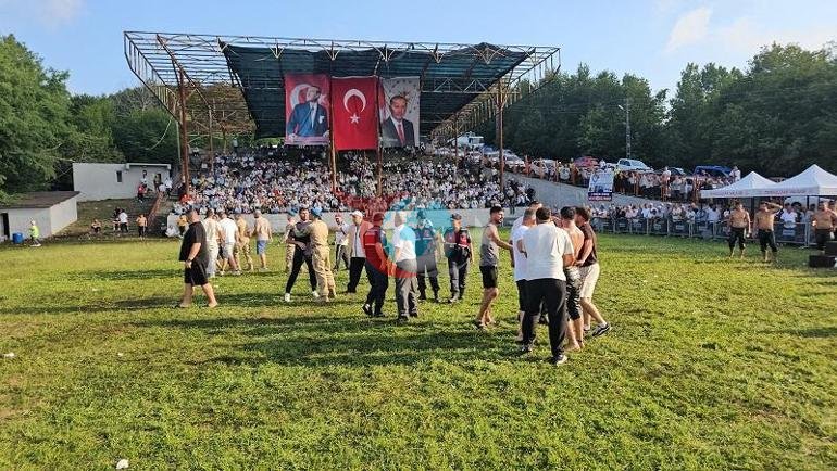 Dağköy yağlı güreşlerinde kavgalı yarı final