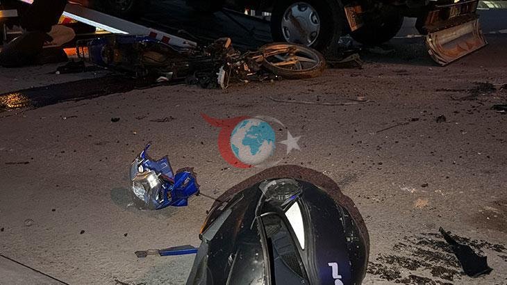 Bolu'da Feci Trafik Kazası: Motosiklet ile Kamyonet Çarpıştı, 1 Kişi Hayatını Kaybetti