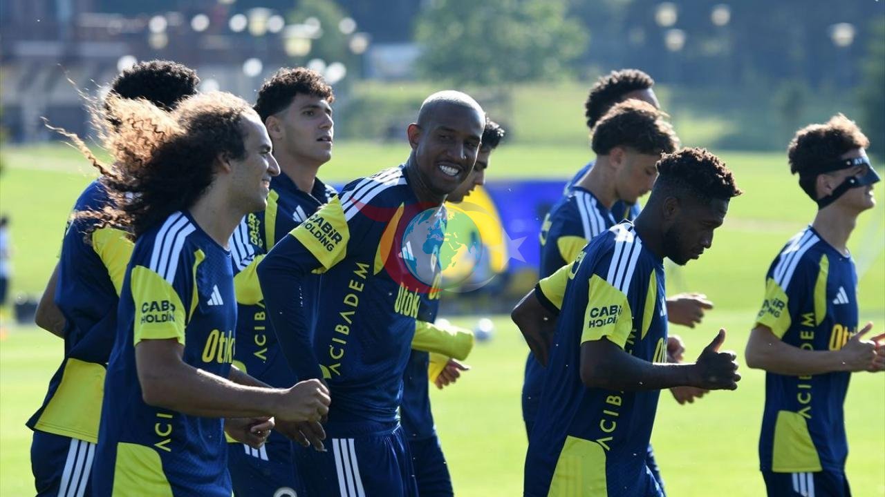 Fenerbahçe'de Yol Ayrımı: Anderson Talisca Ülkesine Dönüyor! Sao Paulo ile Görüşmeler Başladı