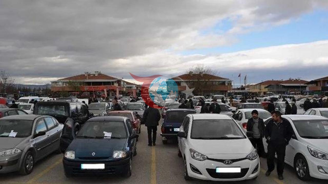 İkinci El Otomobil Pazarında Durgunluk: İlan Süreleri 20 Günü Aşmaya Başladı
