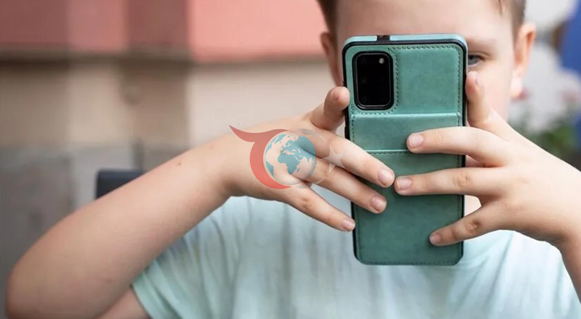 Çekya'da Eğitimde Yeni Dönem: Okullarda Cep Telefonu Kullanımı Tamamen Yasaklanıyor