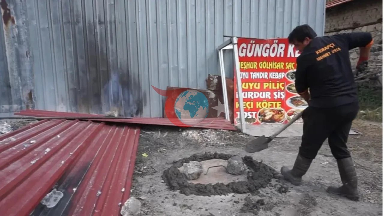 Kiloqramı 800 TL... Yerin altında bişirilir! İnsanlar yemək üçün 600 KM uzaqdan gəlir