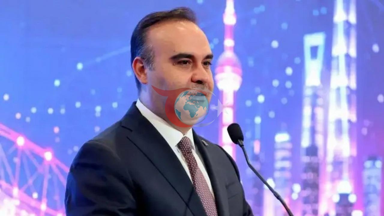 Türk Bilim İnsanları Kuzey Kutbu'nda: Dev Seferde Deniz Buzu Hattına Ulaşıldı