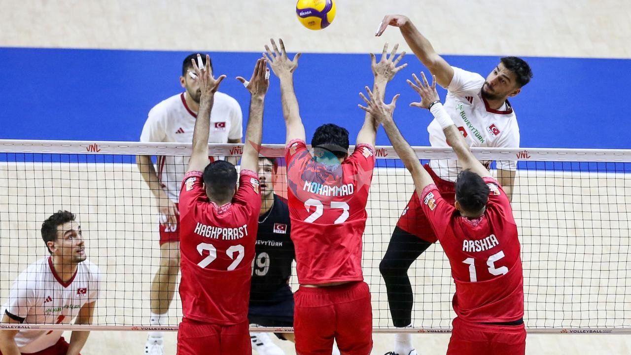 Filenin Efeleri Tarih Yazdı: İran'ı Deviren A Milli Erkek Voleybol Takımı İlk Kez VNL Finallerinde!