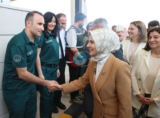 Bakan Göktaş Kapıkule'de Gurbetçileri Karşıladı: "Vatandaşlarımız Başımızın Tacı"