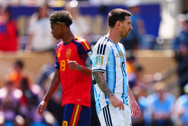 Messi'nin 19 yıl önce yıkadığı bebek finalde Messi'nin elinden Dünya Kupası'nı aldı - Resim: 2