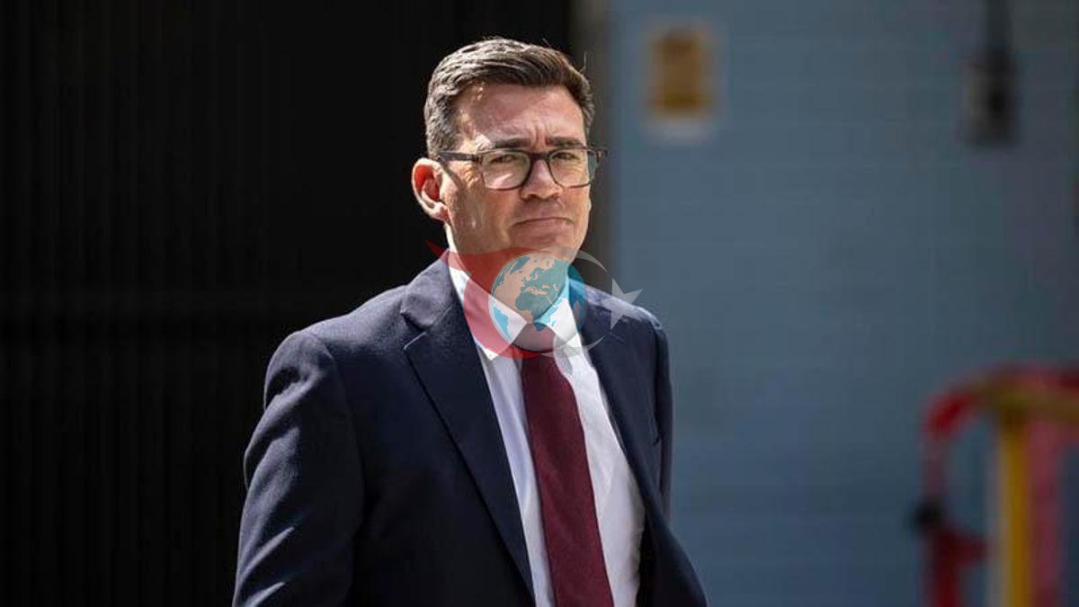 İngiltere'de Andy Burnham Dönemi Başladı: Kral'dan Hükümeti Kurma Görevini Aldı