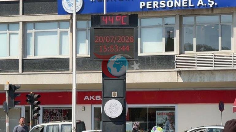 Rayonda havanın temperaturu 5 dəqiqədə 3 dərəcə yüksəldi. Küçələr boş idi