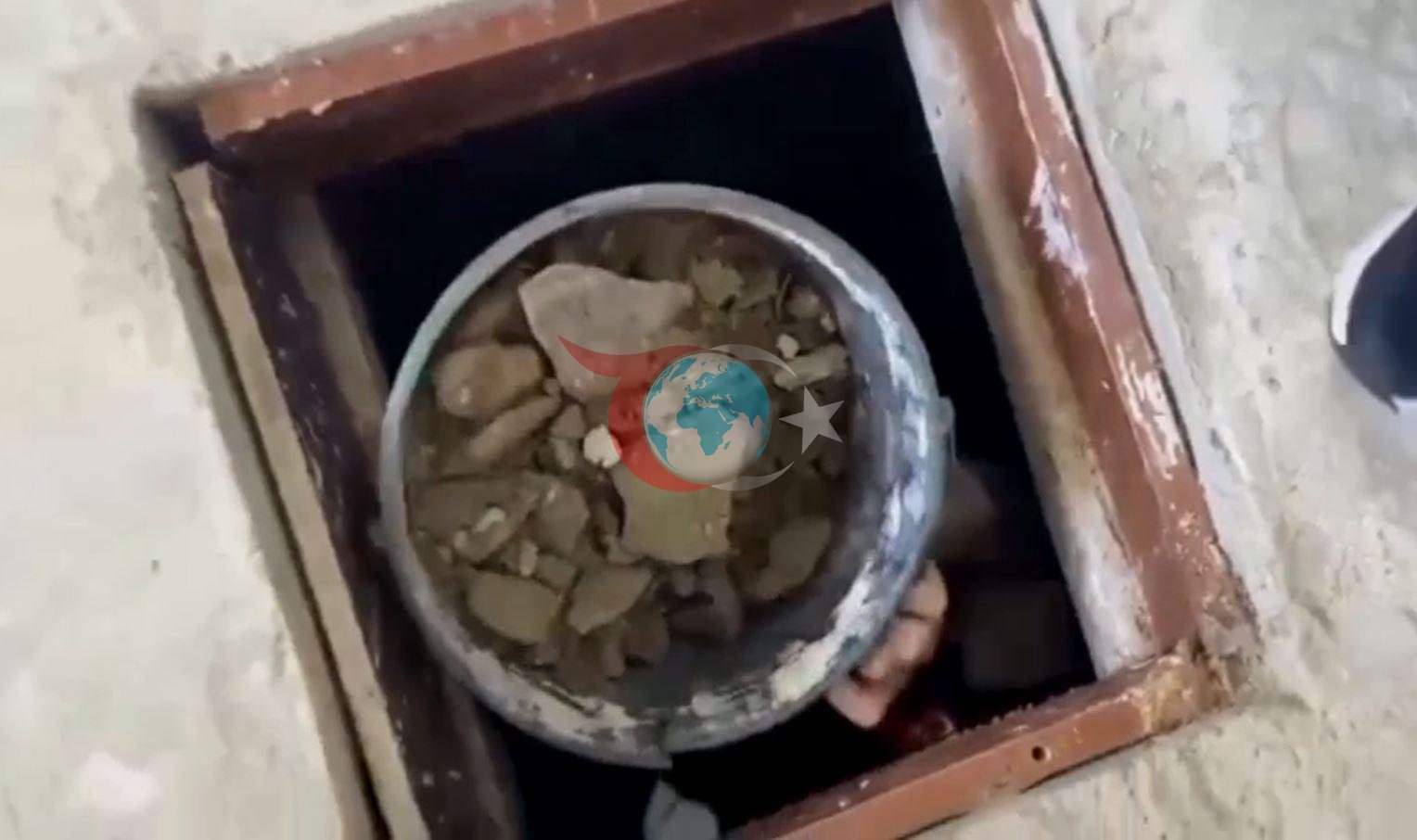 Samsun'da Tarihi Binaya Define Baskını: Halıyla Gizlenen Kaçak Kazı Deşifre Edildi