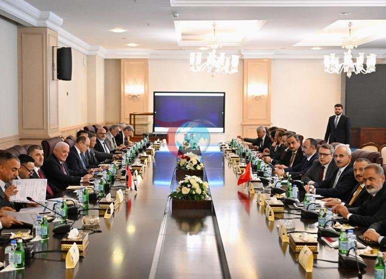 Bakan Uraloğlu, Iraklı mevkidaşıyla Kalkınma Yolu Projesini görüştü