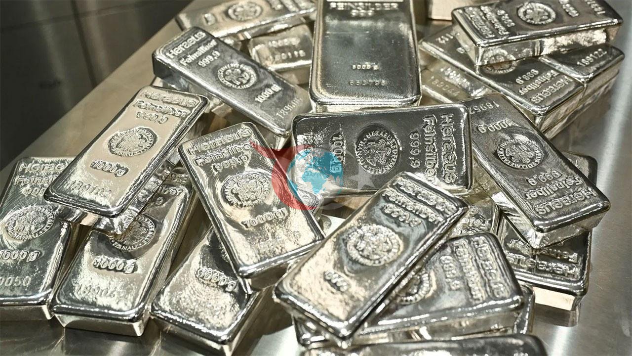 Gümüş Fiyatlarında 60 Dolar Zirvesi: Dev Bankadan Yeni Alım Fırsatı ve Fiyat Tahminleri