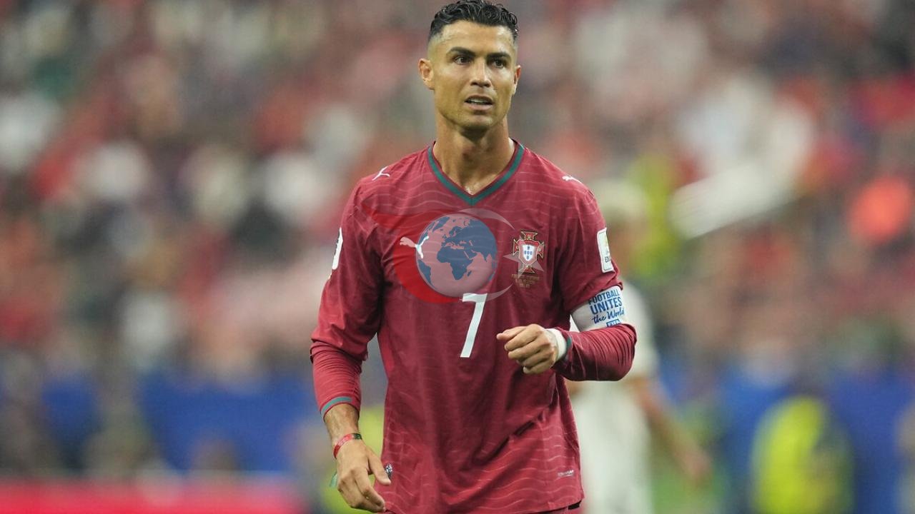 Cristiano Ronaldo'dan Lionel Messi'yi Kızdıracak Hamle: Sosyal Medyada Yolsuzluk Beğenisi