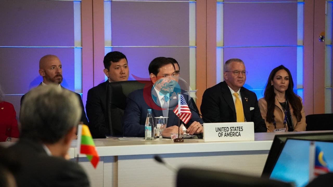 ABD'den İran'a Kritik Diplomasi ve Hürmüz Boğazı Uyarısı: "Ciddi Değiller"