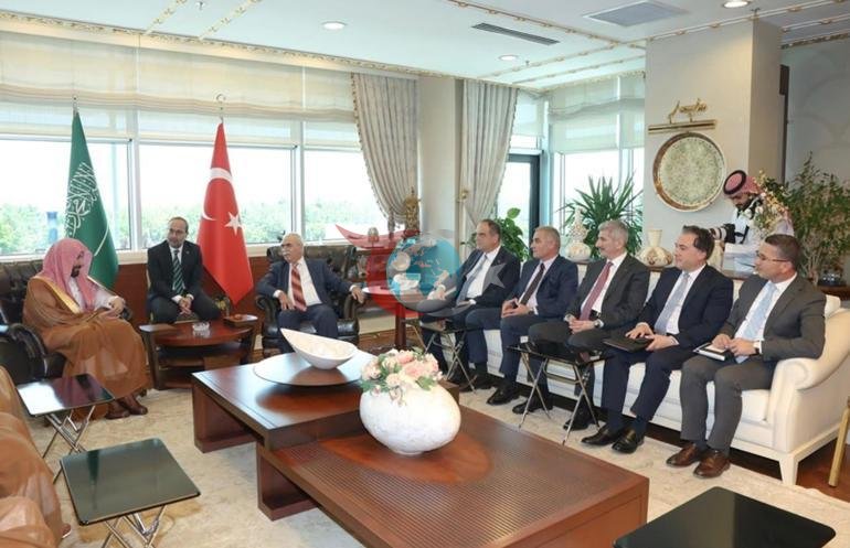 AYM Başkanı Özkaya, Suudi Arabistan Adalet Bakanı ile görüştü