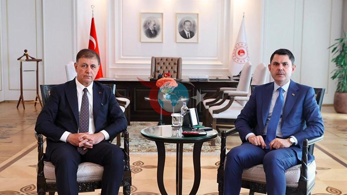 Bakan Kurum ve İzmir Büyükşehir Belediye Başkanı Tugay Arasında Kritik Zirve: İzmir'in Geleceği Masaya Yatırıldı