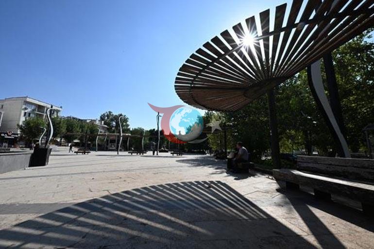 Şəhərdə havanın temperaturu 49 dərəcəyə çatıb. Vətəndaşlar nə edəcəklərini çaşdırıblar