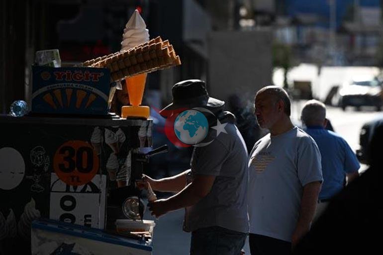 Şəhərdə havanın temperaturu 49 dərəcəyə çatıb. Vətəndaşlar nə edəcəklərini çaşdırıblar