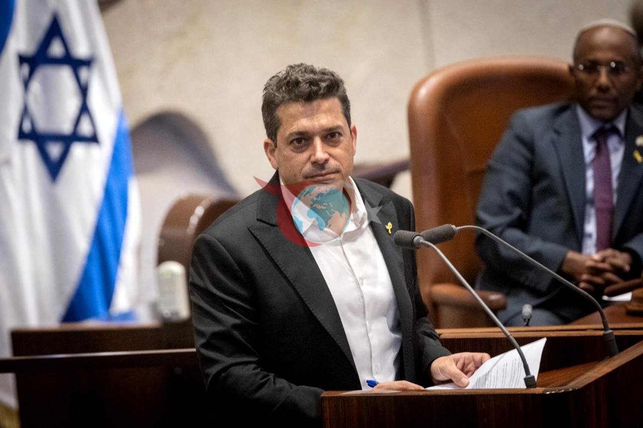 Amichai Chikli