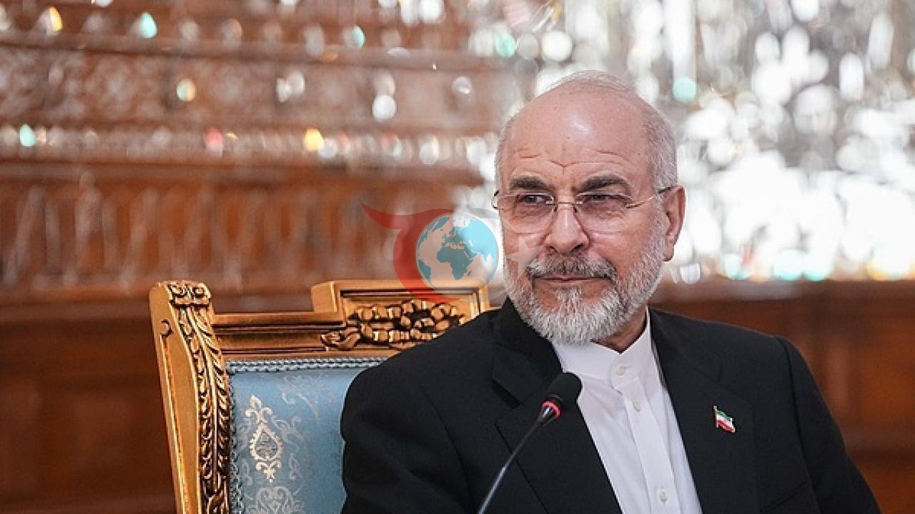 İran'dan ABD'ye Salvolar: "Üç Haneli Petrol Fiyatlarıyla Kendilerini Cezalandırdılar"