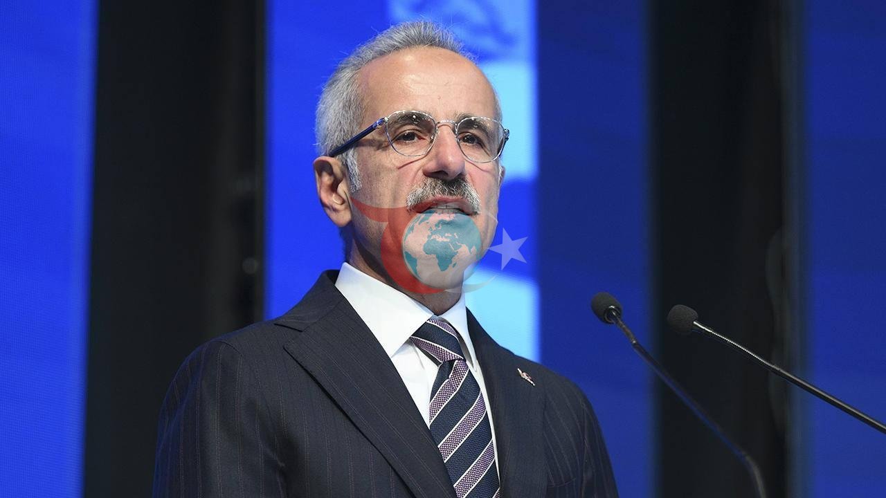 Ulaştırma ve Altyapı Bakanı Abdulkadir Uraloğlu