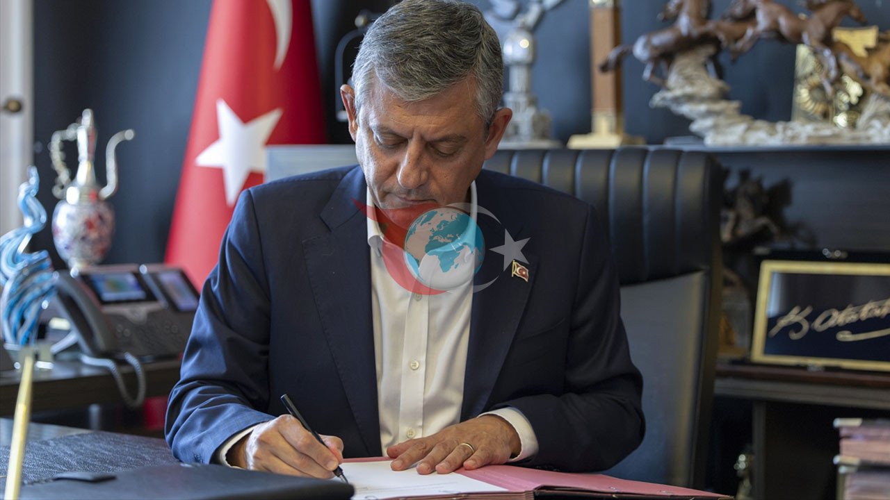 CHP'de İstifa Depremi: Selçuk Belediye Başkanı Filiz Ceritoğlu Sengel ve Meclis Üyeleri İstifa Etti