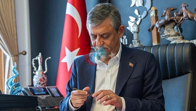 Son xəbərlər... Özgür Özəl yekdilliklə YENİ Partiya sədri seçildi
