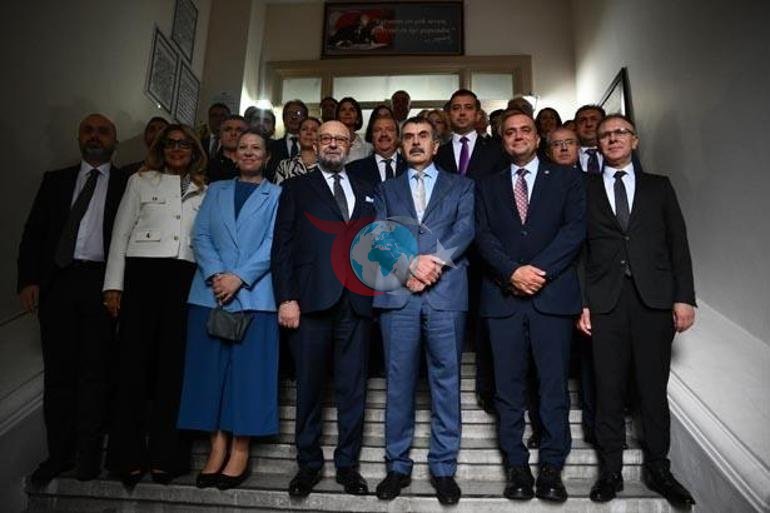 Nazir Tekinden Özəl Bezciyan Erməni İbtidai və Orta Məktəbini ziyarət etdi