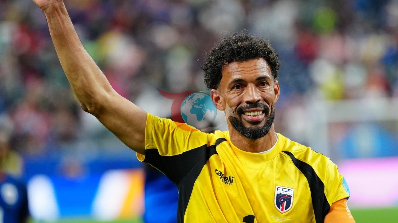 Dünya Kupası'nın Yıldızı Vozinha 40 Yaşında Colo-Colo'ya Transfer Oldu