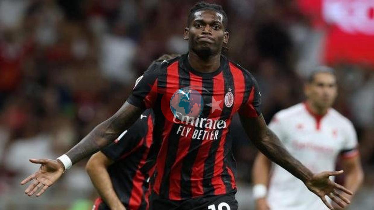 Rafael Leao'dan Fenerbahçe ve Galatasaray Transfer İddialarına Flaş Cevap