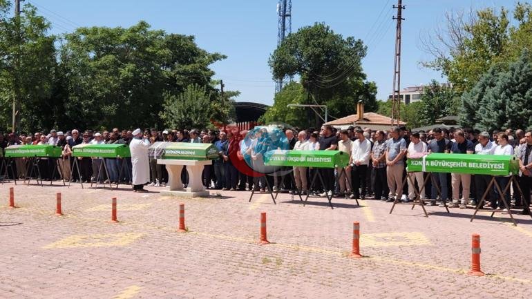 Bayram yolu faciəyə çevrildi Eyni ailədən 5 nəfər yan-yana basdırıldı