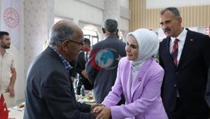 Bakan Göktaş, Ağrıda şehit yakınları ve gazilerle buluştu Tarihi bir adımdır