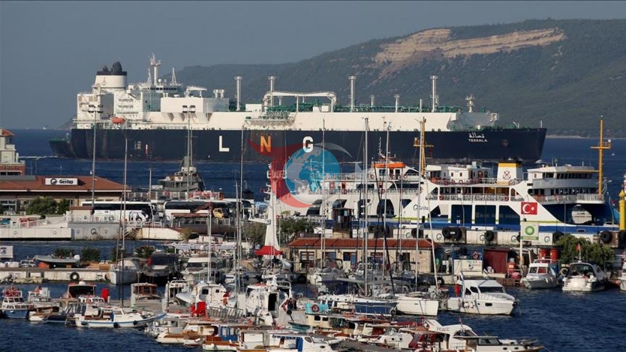 Türkiye'nin Enerji Arzına Önemli Takviye: Cezayir'den Gelen Dev LNG Gemisi "Ougarta" Limana Ulaştı