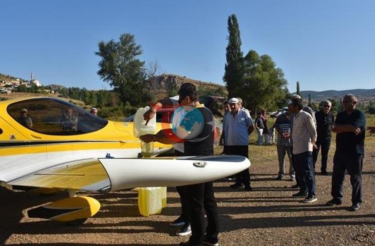 Onasiga bergan va'dasida turib, 