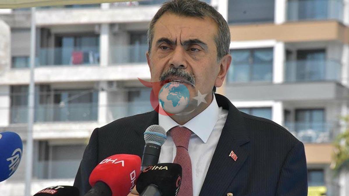 Nazir Yusuf Tekin İzmirdə danışdı: "18 milyon uşağımız üçün gecə-gündüz çalışırıq"