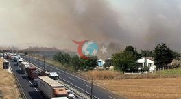 Silivridagi yong'in shamol ta'sirida kuchaygan! TEM avtomagistrali ikki yo'lga yopildi 