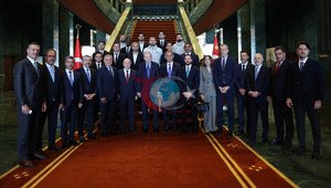 Cumhurbaşkanı Recep Tayyip Erdoğan, Süper Lige çıkan takımları kabul etti