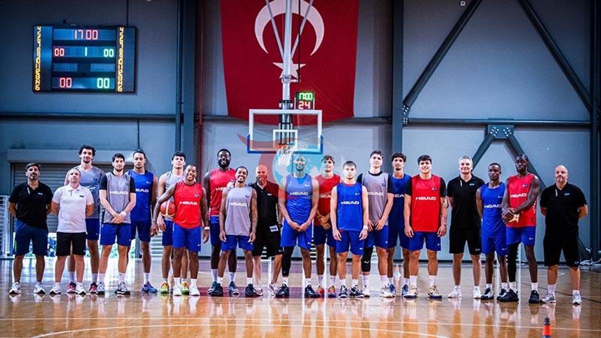 TOFAŞ баскетбол командасы Массимо Кансельеринин жетекчилиги астында жаңы сезонго даярдыгын баштады