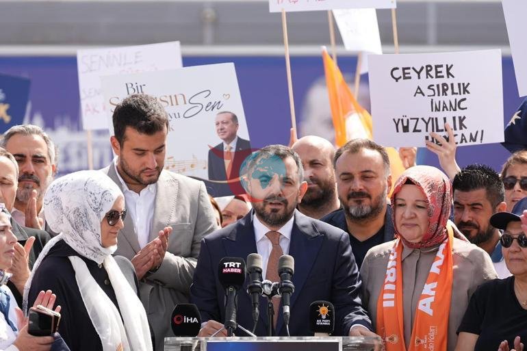 AK Parti’nin kuruluş yıl dönümü programı için Ankara’ya giden binlerce partili Kocaeli’de buluştu