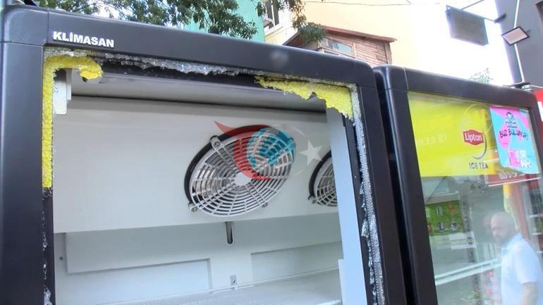 Beyoğlunda 2 maskalı şəxs bazara güllə yağdırdı