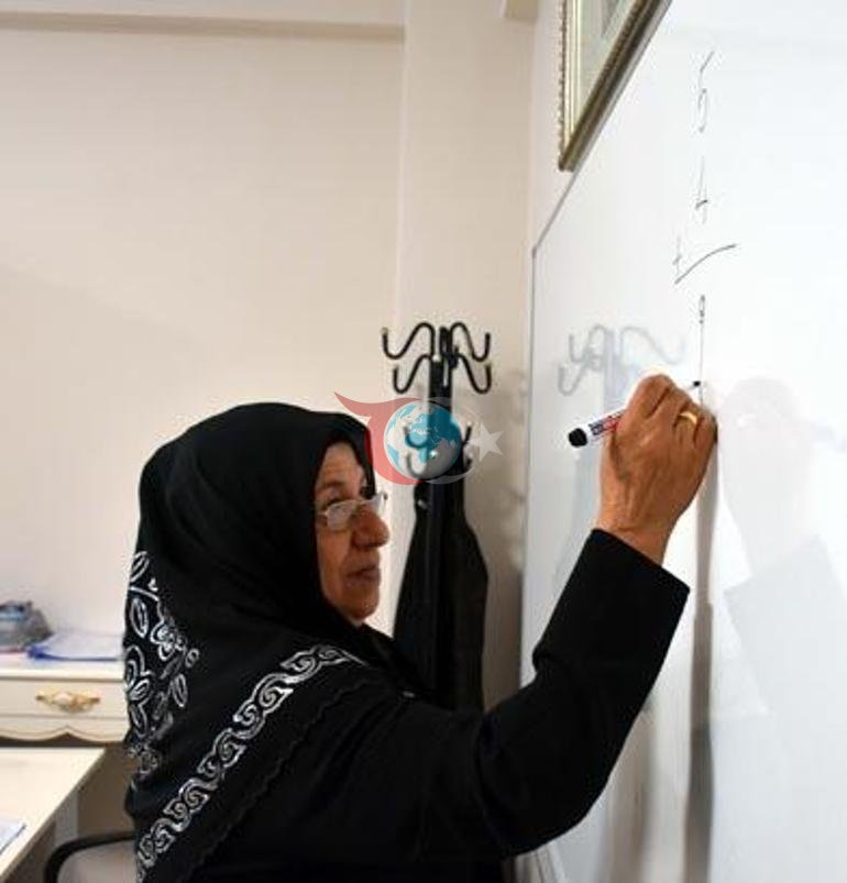 Avtobus dayanacağında verdiyi suala aldığı cavab onun həyatını dəyişdi: O vaxt biabırçılıq idi
