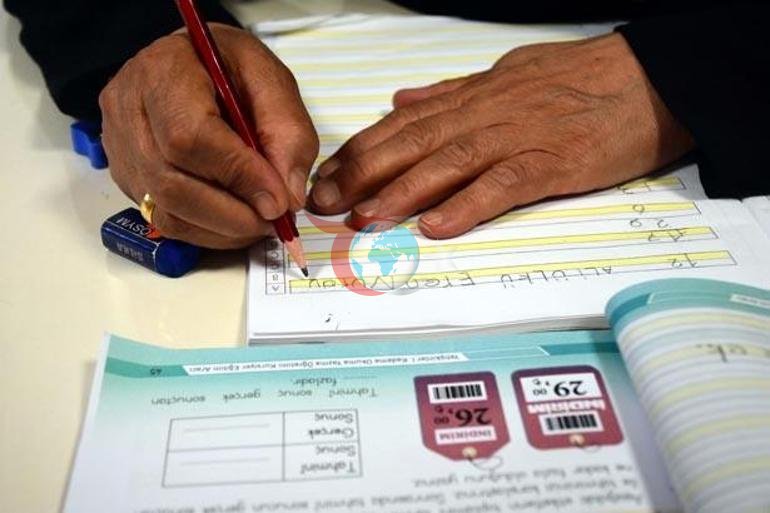 Avtobus dayanacağında verdiyi suala aldığı cavab onun həyatını dəyişdi: O vaxt biabırçılıq idi